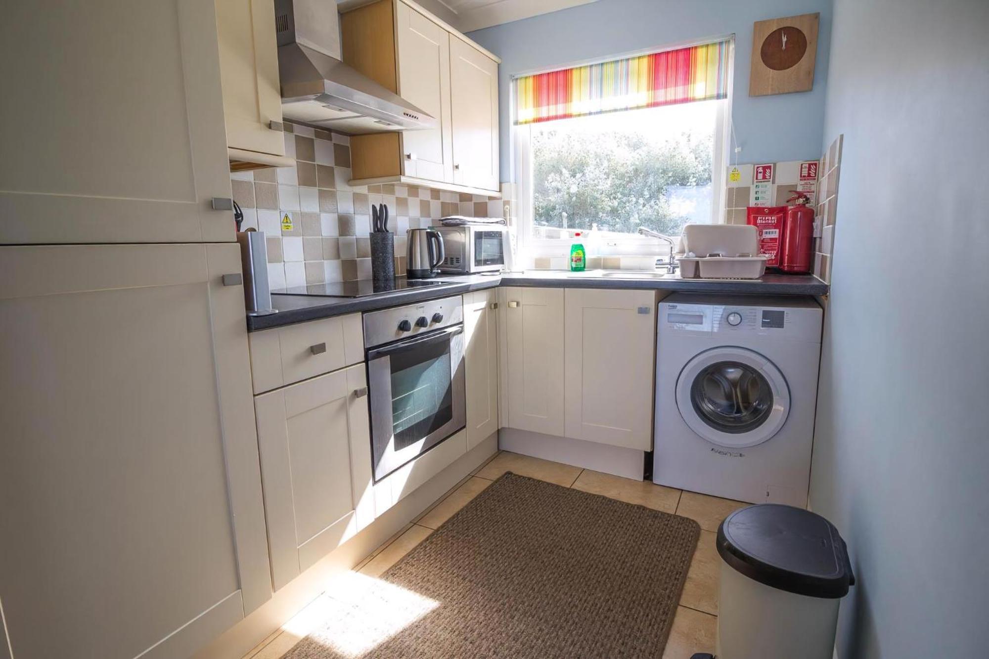 Chalet For Hire At Rainbows End Near A Beautiful Norfolk Beach Ref 31039R Bacton  Eksteriør bilde